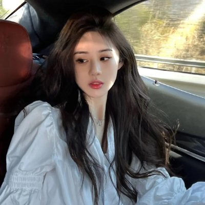 女主角